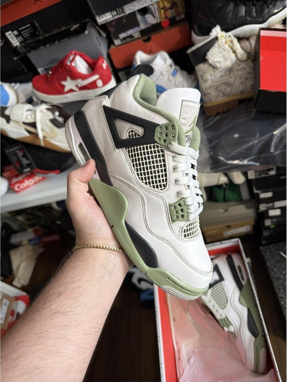 Jordan retro 4 seafoam sz 8.5m/10w